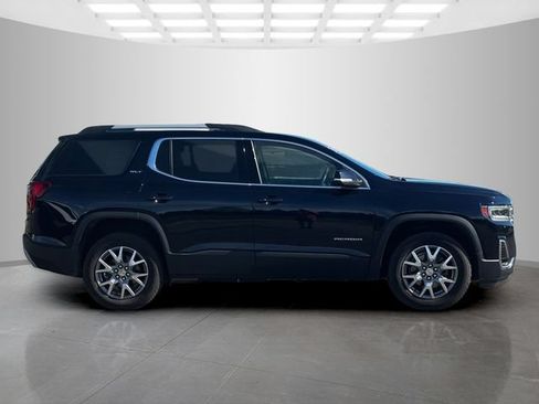 Used 2022 GMC Acadia SLT w/ LPO, Floor Liner Package AWD/4WD image 8