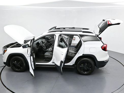 Used 2022 GMC Terrain AT4 AWD/4WD image 48