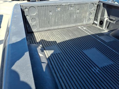 Used 2024 RAM 1500 Classic SLT image 4