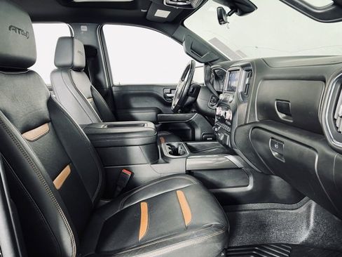 Used 2022 GMC Sierra 1500 AT4 w/ Technology Package image 16