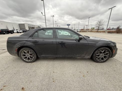 Used 2016 Chrysler 300 S image 11
