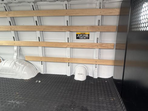 Used 2024 GMC Savana 2500 w/ Driver Convenience Package image 32