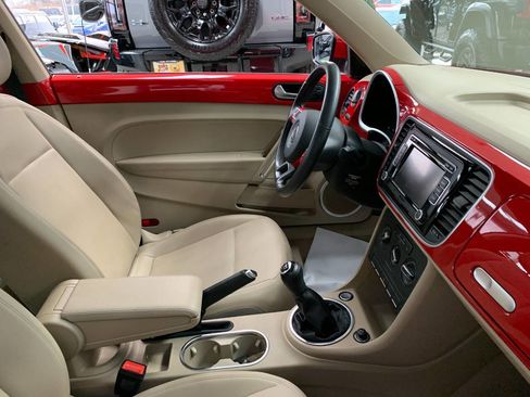 Used 2013 Volkswagen Beetle 2.5 image 13