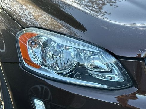 Used 2016 Volvo XC60 T6 w/ Protection Package AWD/4WD image 9