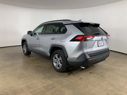 Used 2022 Toyota RAV4 XLE w/ Convenience Package image 14