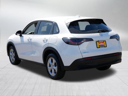 Certified 2023 Honda HR-V LX image 5