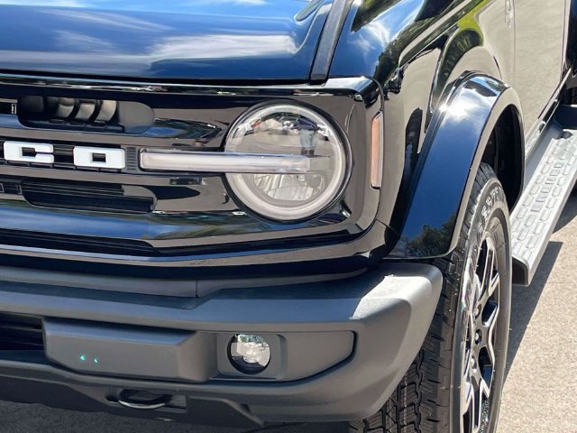 New 2026 Ford Bronco Outer Banks AWD/4WD image 9