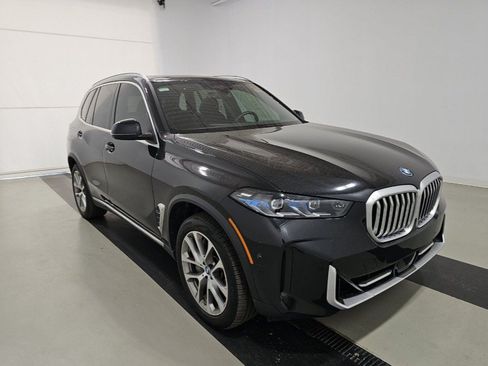 Used 2024 BMW X5 xDrive50e w/ Premium Package AWD/4WD image 6