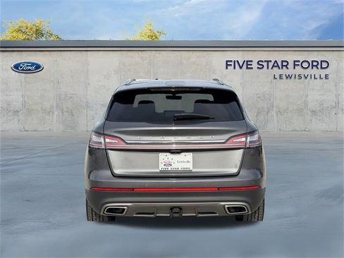 Used 2022 Lincoln Nautilus Reserve w/ Equipment Group 201A image 6