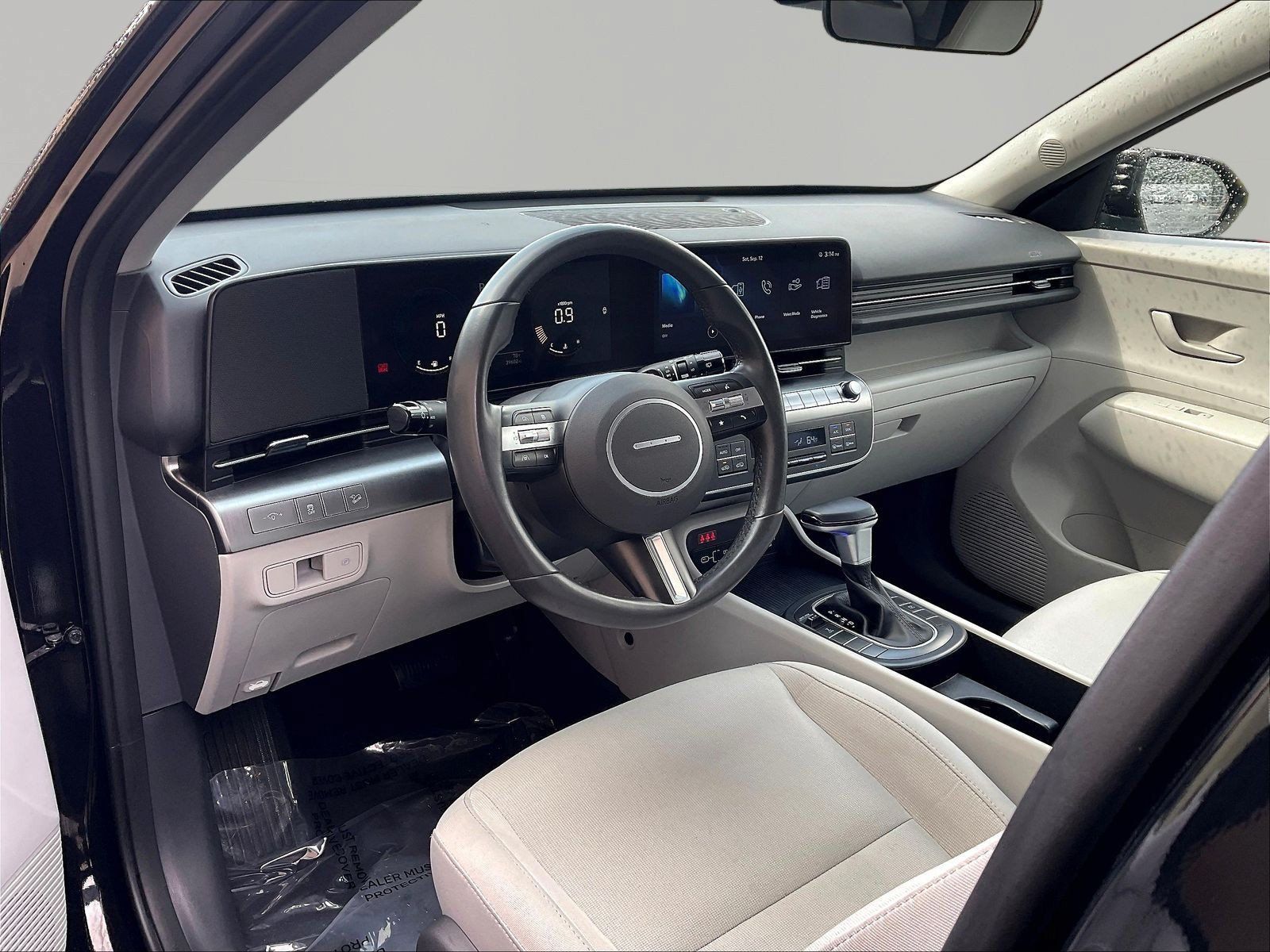 Used 2025 Hyundai Kona SEL AWD/4WD image 17