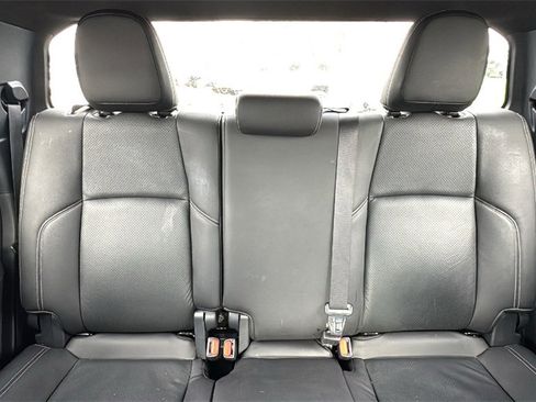 Certified 2025 Toyota Tacoma TRD Sport image 38