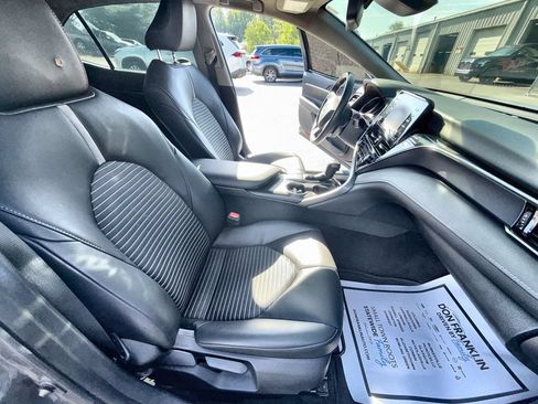 Used 2024 Toyota Camry SE w/ Convenience Package FWD image 11