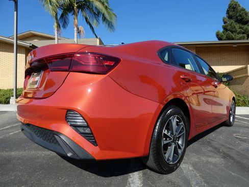 Used 2023 Kia Forte LXS image 8