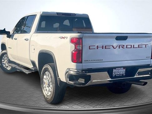 Used 2022 Chevrolet Silverado 2500 LTZ w/ LTZ Plus Package image 2