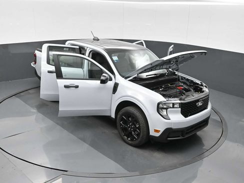 New 2025 Ford Maverick XLT w/ XLT Luxury Package image 26