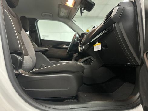 Used 2023 Chevrolet TrailBlazer LS FWD image 22