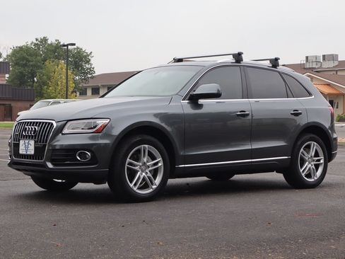 Used 2017 Audi Q5 2.0T Premium Plus w/ Technology Package AWD/4WD image 11