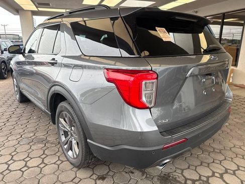 Used 2024 Ford Explorer XLT w/ Equipment Group 202A AWD/4WD image 8