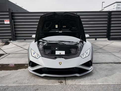 Used 2023 Lamborghini Huracan EVO image 17