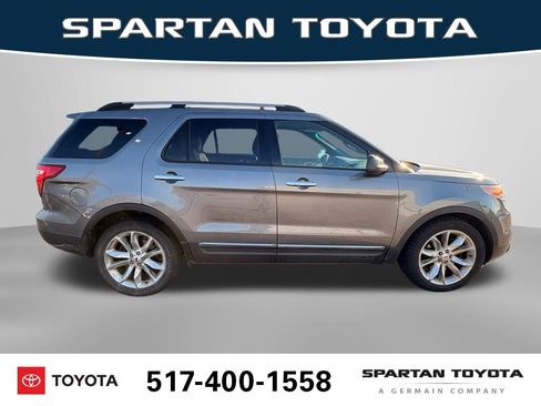 Used 2013 Ford Explorer XLT image 9