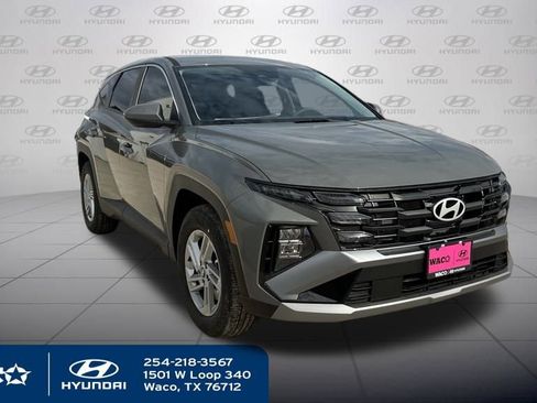 New 2026 Hyundai Tucson SE image 3