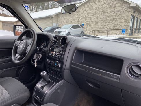 Used 2015 Jeep Patriot Sport w/ Power Value Group image 16