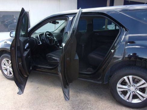 Used 2016 Chevrolet Equinox LS FWD image 9
