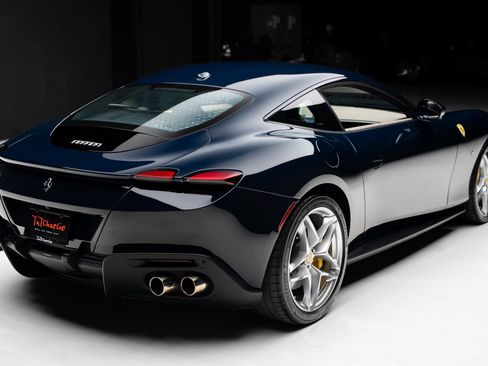 Used 2023 Ferrari Roma RWD image 35