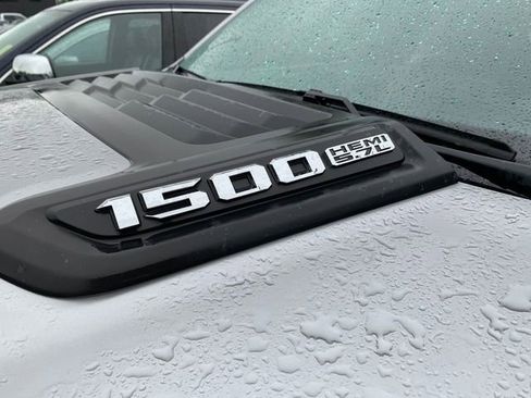 Used 2022 RAM 1500 Laramie w/ Sport Appearance Package AWD/4WD image 5