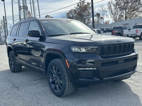 New 2025 Jeep Grand Cherokee L Limited image 4