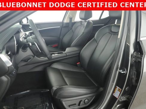 Used 2023 Genesis G70 2.0T image 11