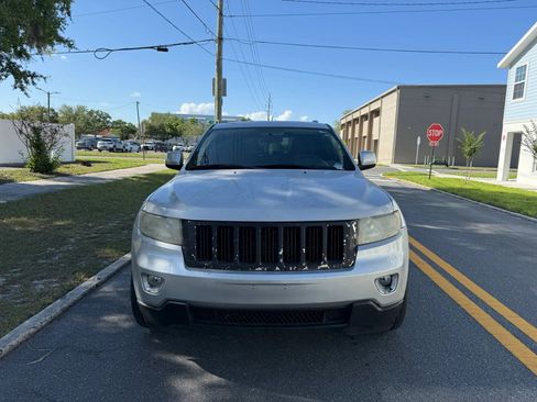 Used 2012 Jeep Grand Cherokee Laredo w/ Laredo E Group RWD image 2