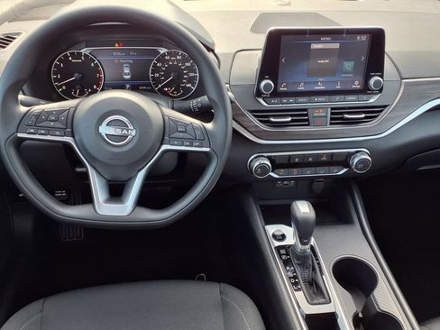 New 2026 Nissan Altima 2.5 SV FWD image 12
