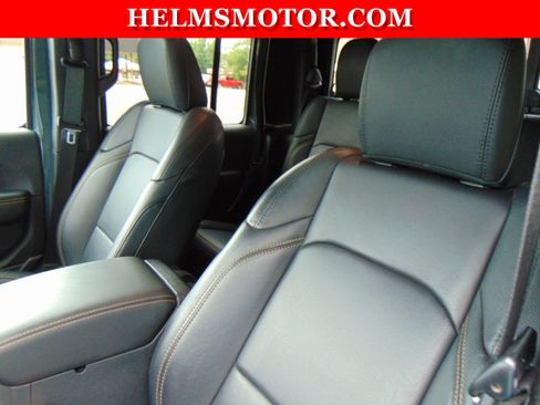 Certified 2024 Jeep Gladiator Sport w/ Premium Package AWD/4WD image 28