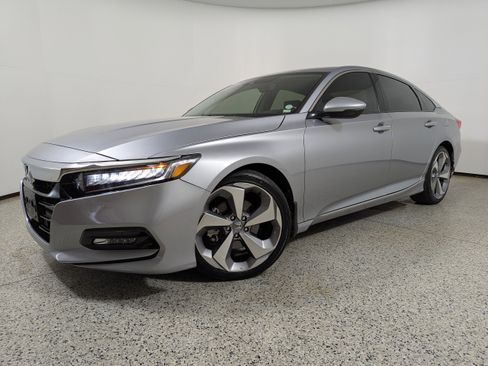 Used 2020 Honda Accord Touring image 18