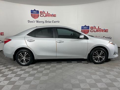 Used 2018 Toyota Corolla LE w/ LE Premium Package image 2