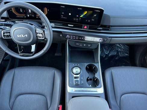 New 2026 Kia Carnival LXS image 13