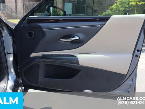 Used 2020 Lexus ES 300h w/ Premium Package FWD image 28