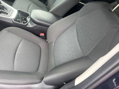 Used 2024 Toyota RAV4 XLE FWD image 11