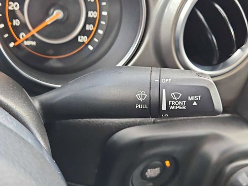 Used 2023 Jeep Gladiator Overland image 24