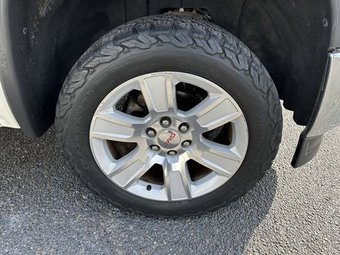 Used 2015 GMC Sierra 1500 SLE w/ Texas SLE Value Package image 26