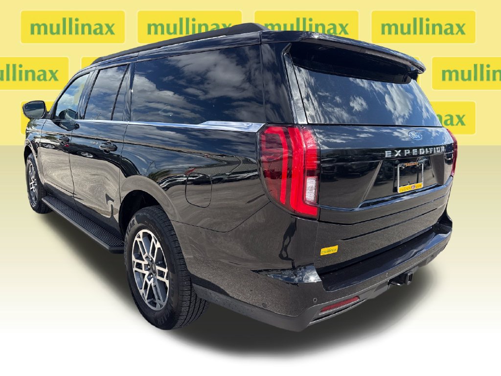 Used 2025 Ford Expedition Max Active RWD image 10