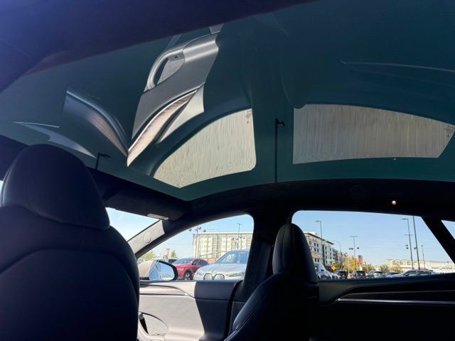 Used 2022 Tesla Model S AWD/4WD image 22