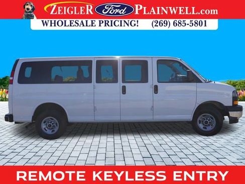 Used 2023 GMC Savana 3500 LT w/ LT Preferred Equipment Group image 6