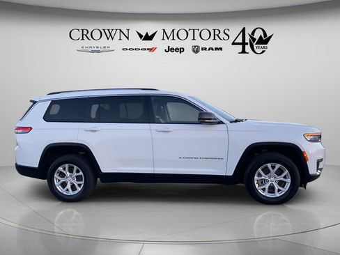Used 2023 Jeep Grand Cherokee L Limited AWD/4WD image 4