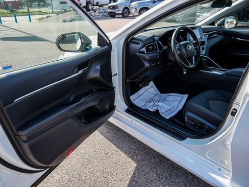 Used 2023 Toyota Camry LE FWD image 24