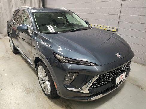 New 2026 Buick Envision Avenir image 5