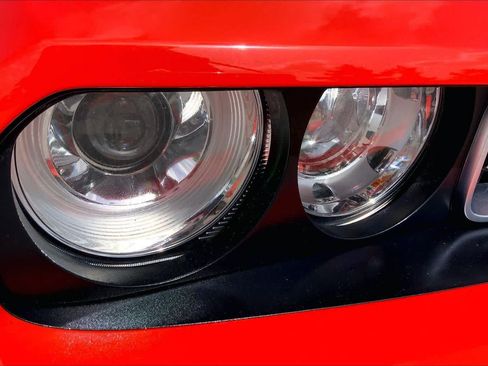 Used 2009 Dodge Challenger SRT8 w/ SRT Option Group II RWD image 25