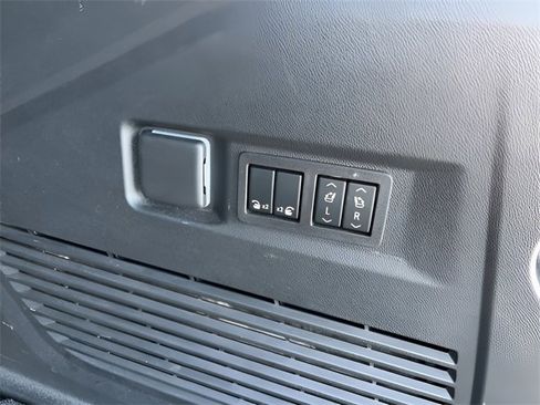 Certified 2023 Chevrolet Tahoe Z71 w/ Z71 Off-Road Package image 36