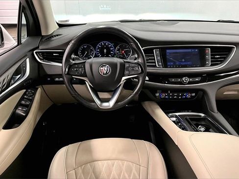 Used 2022 Buick Enclave Avenir image 5